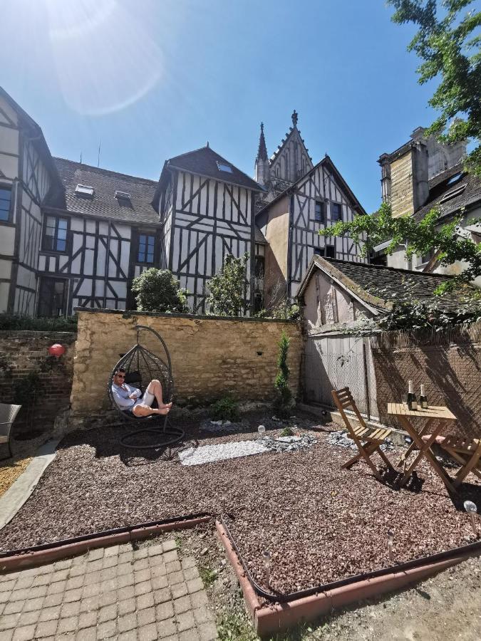 Le Papillon De La Cathedrale - Calme - Jardin - Wifi Troyes Exterior foto